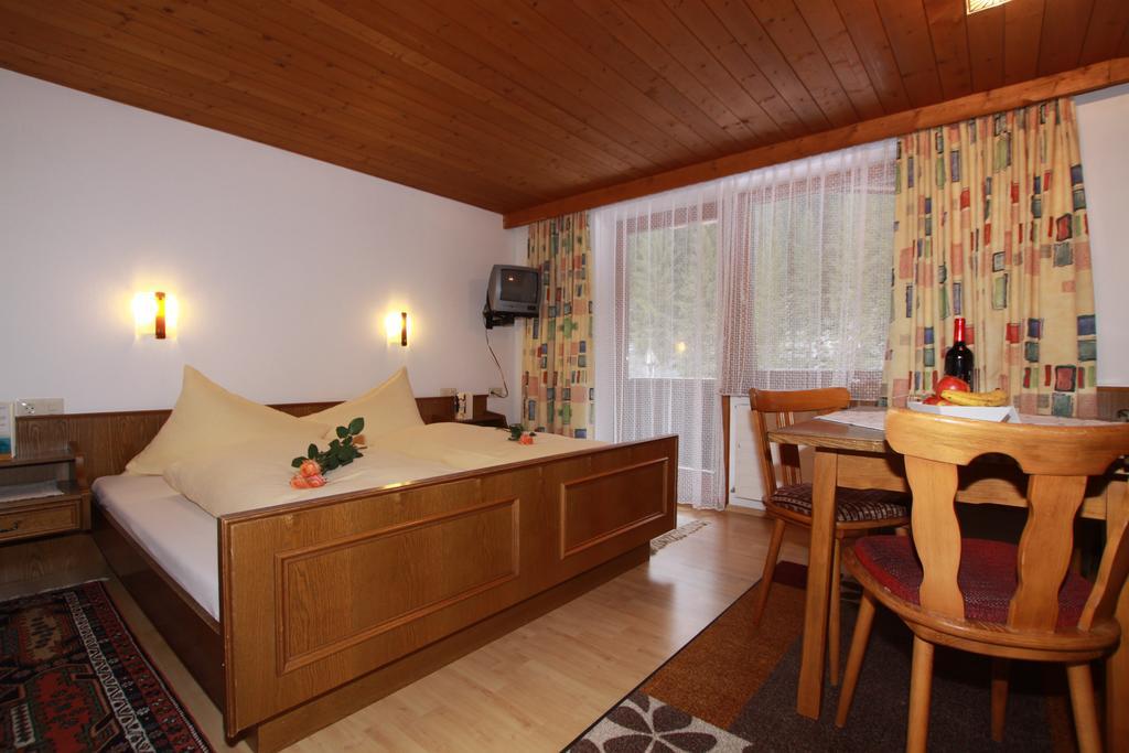 Gmuenderklause Hotel แกร์ลอส ภายนอก รูปภาพ